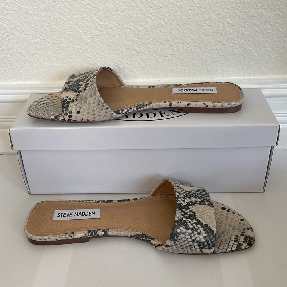 Steve Madden Bev Sandals